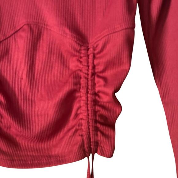 Almost Famous Red Ribbed Long-Sleeve Crop Top Ruched Front Stretchy Fitted Tee - Picture 5 of 7